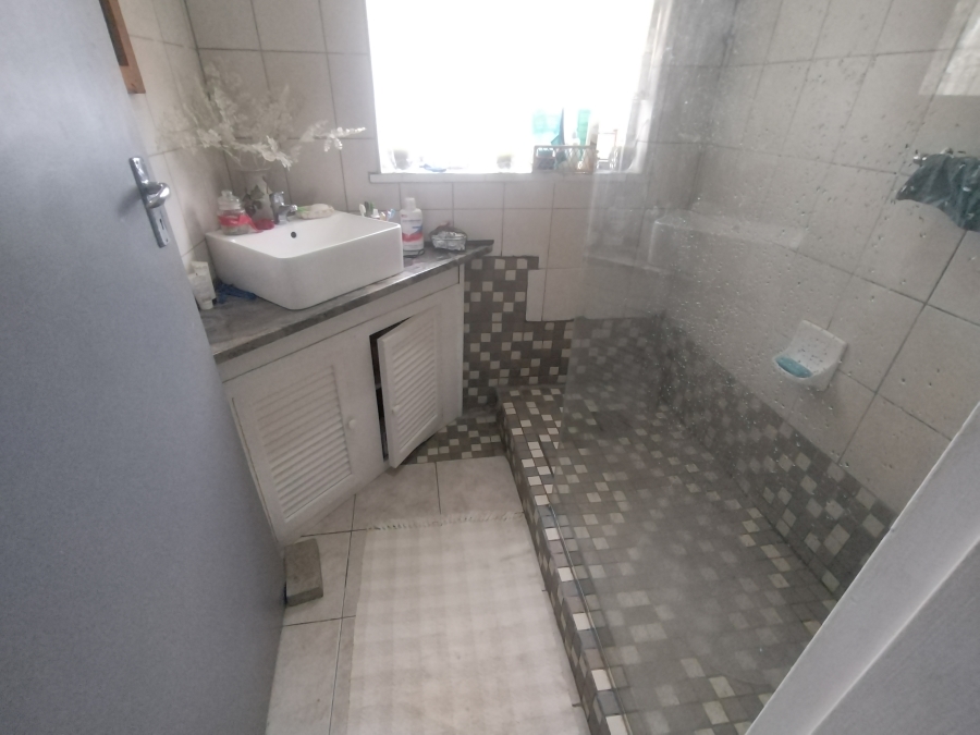 4 Bedroom Property for Sale in Humansdorp Eastern Cape